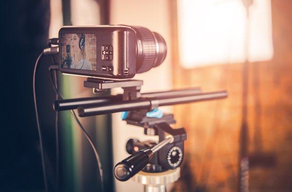 Create engaging marketing videos quickly with playplay